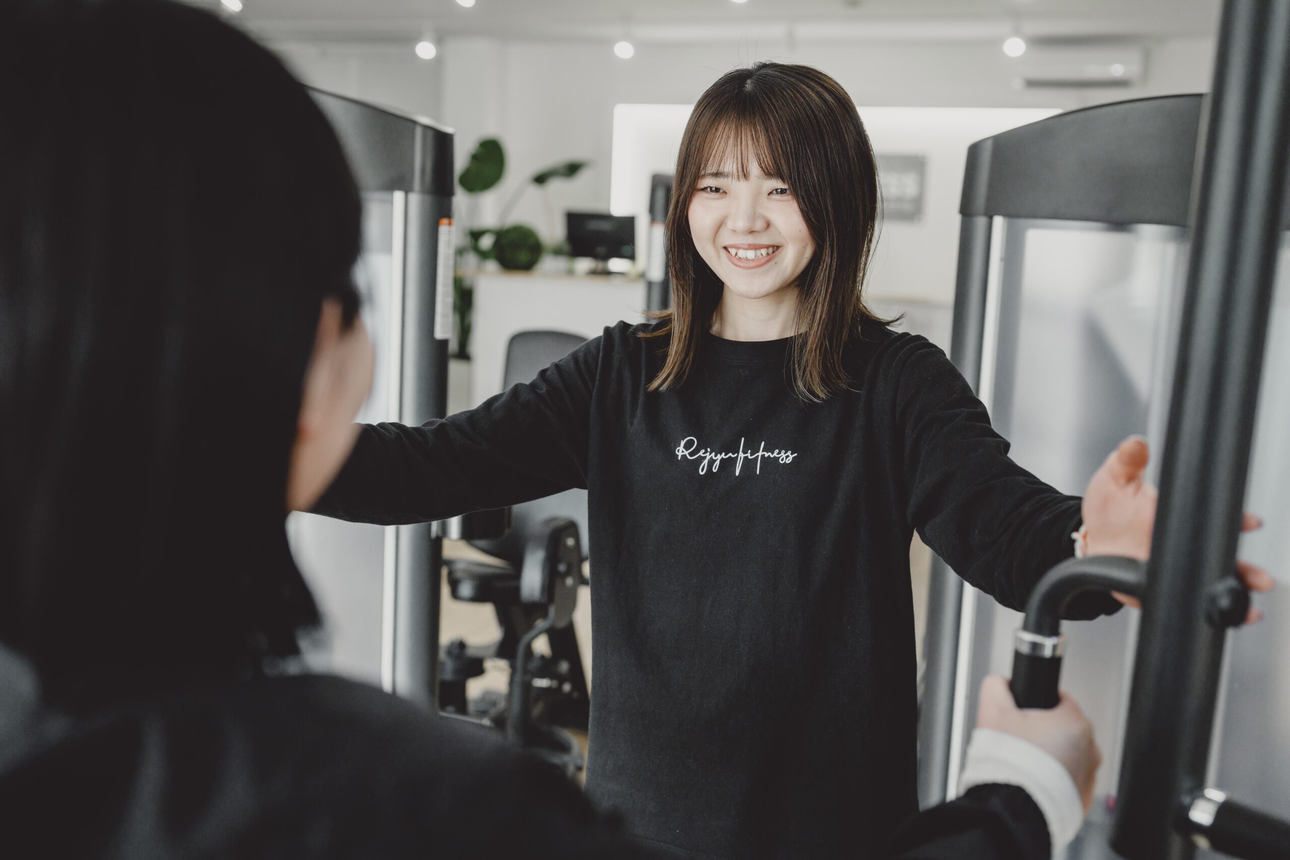 話しやすいトレーナー
